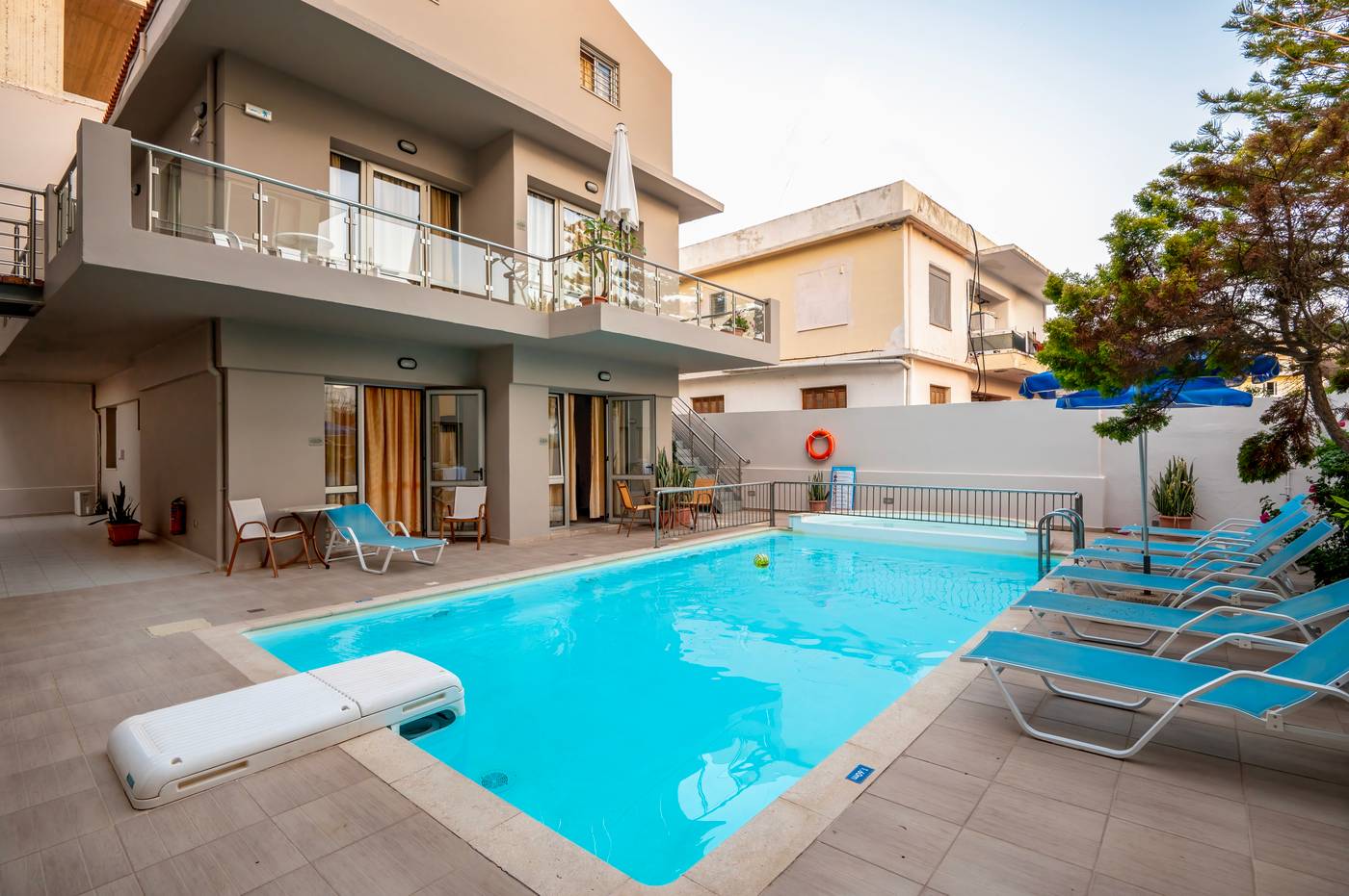 Blue-Sky-Pool-1