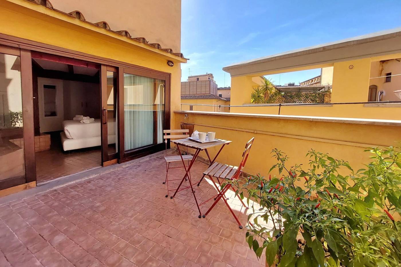 Trevi-Rome-Suite-Room-2