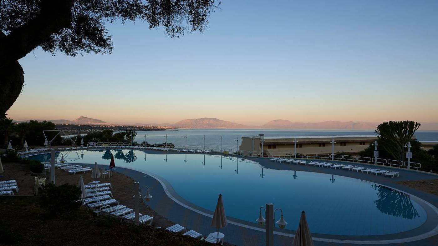 CDS-Hotels-Terrasini-Pool-8