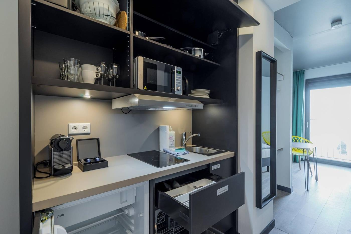 Nena-Apartments-Kreuzberg-61-Room-7