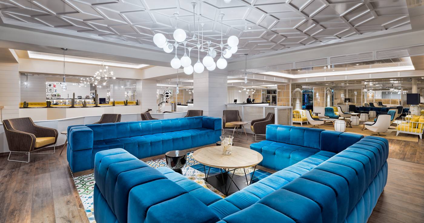 H10-Las-Palmeras-Lobby-35