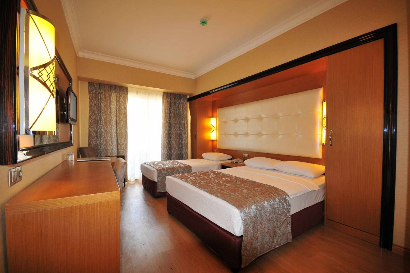 Pasa-Beach-Hotel-Room-14