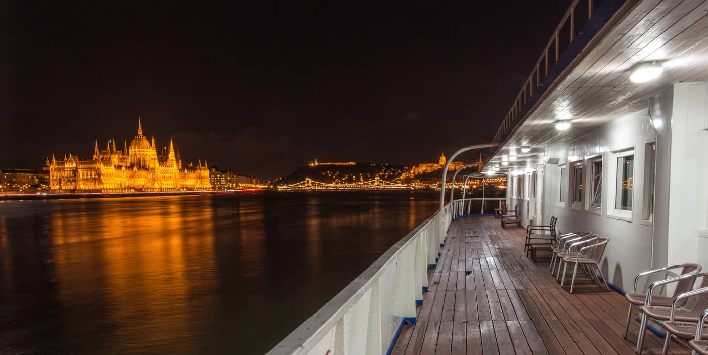 Grand-Jules-Boat-Hotel-Budapest-Terrace-42