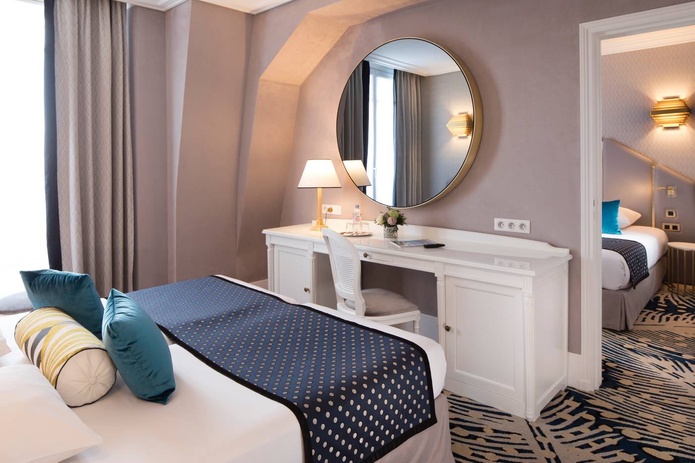 Hotel-Victor-Hugo-Paris-Kleber-Room-11
