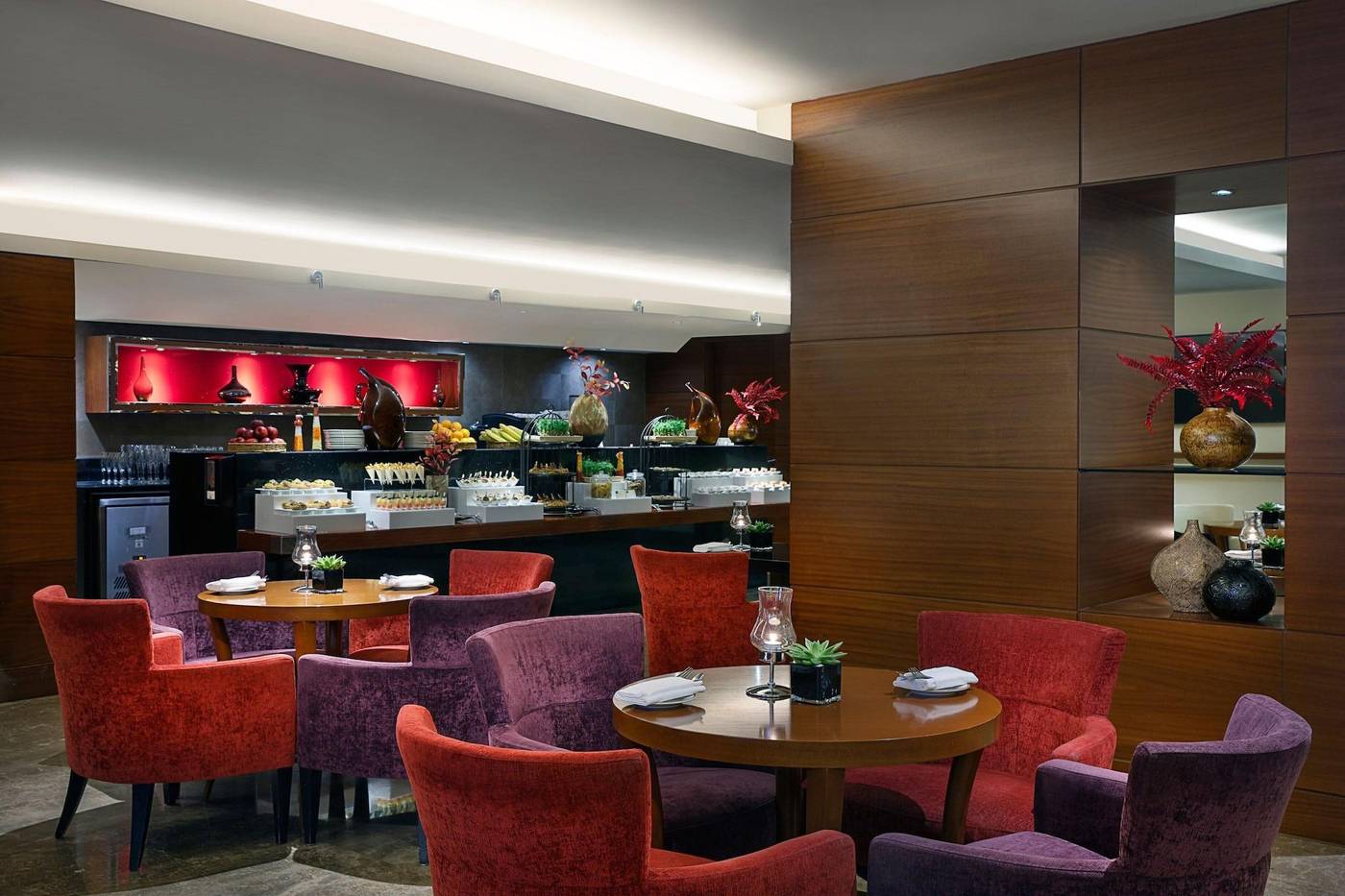 Sheraton-Dubai-Creek-Hotel-and-Towers-Room-54