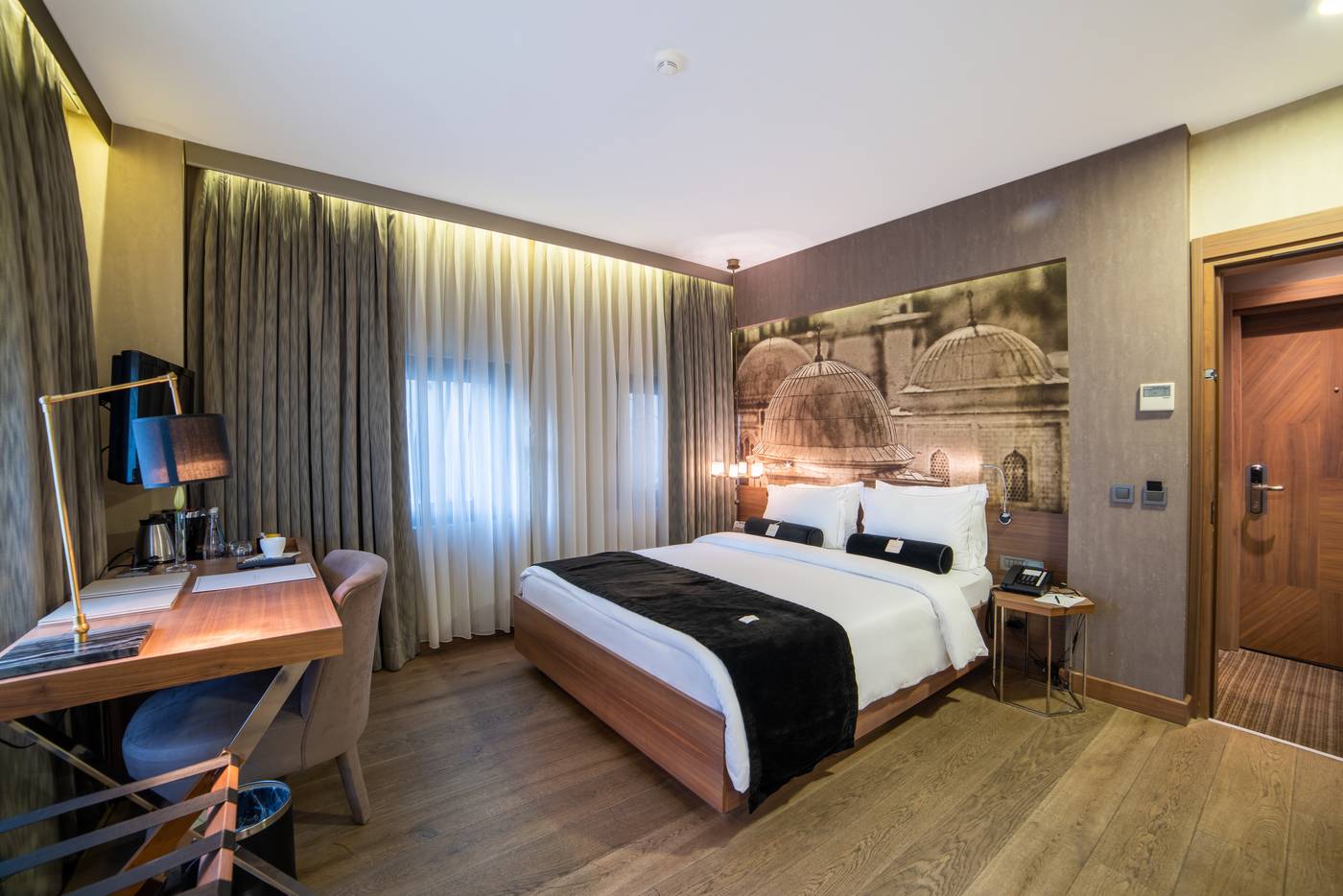 Hotel-Saint-Sophia-Room-18