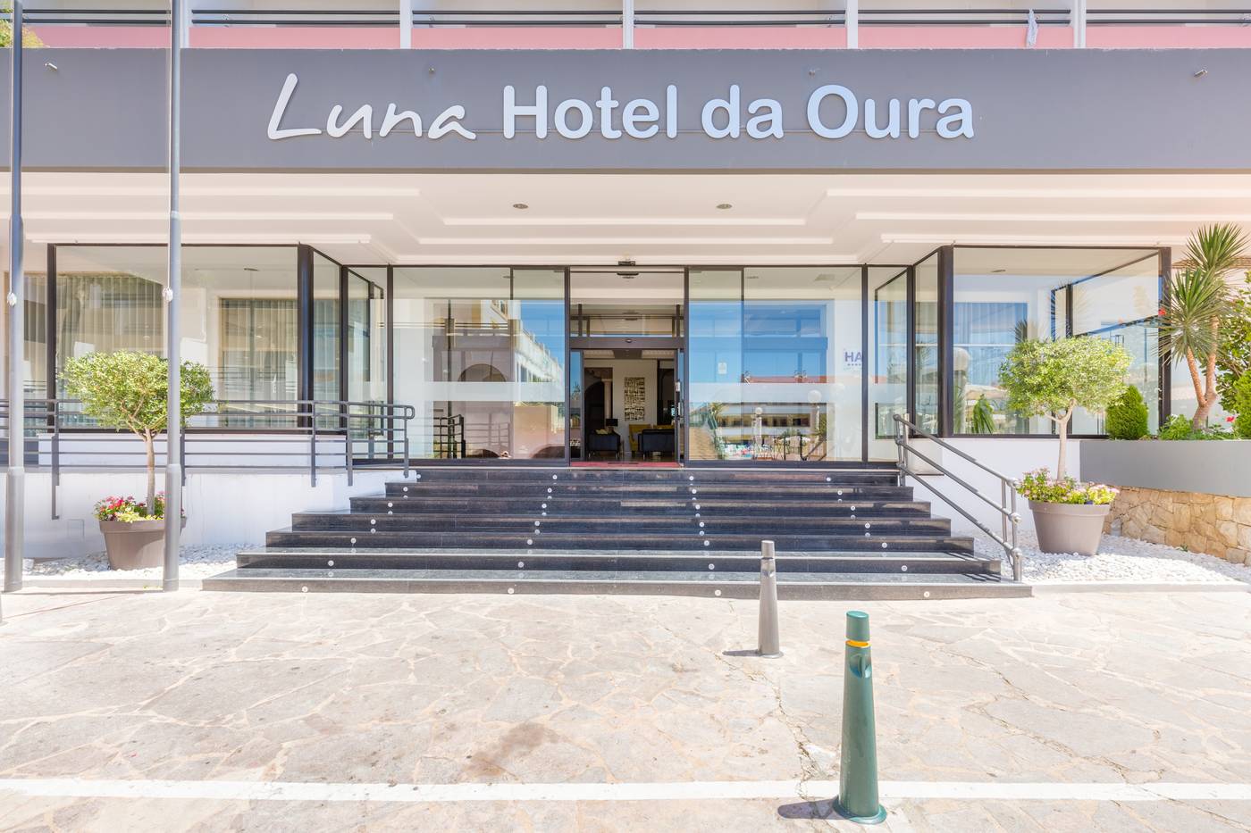Luna-Hotel-da-Oura-General-view-9