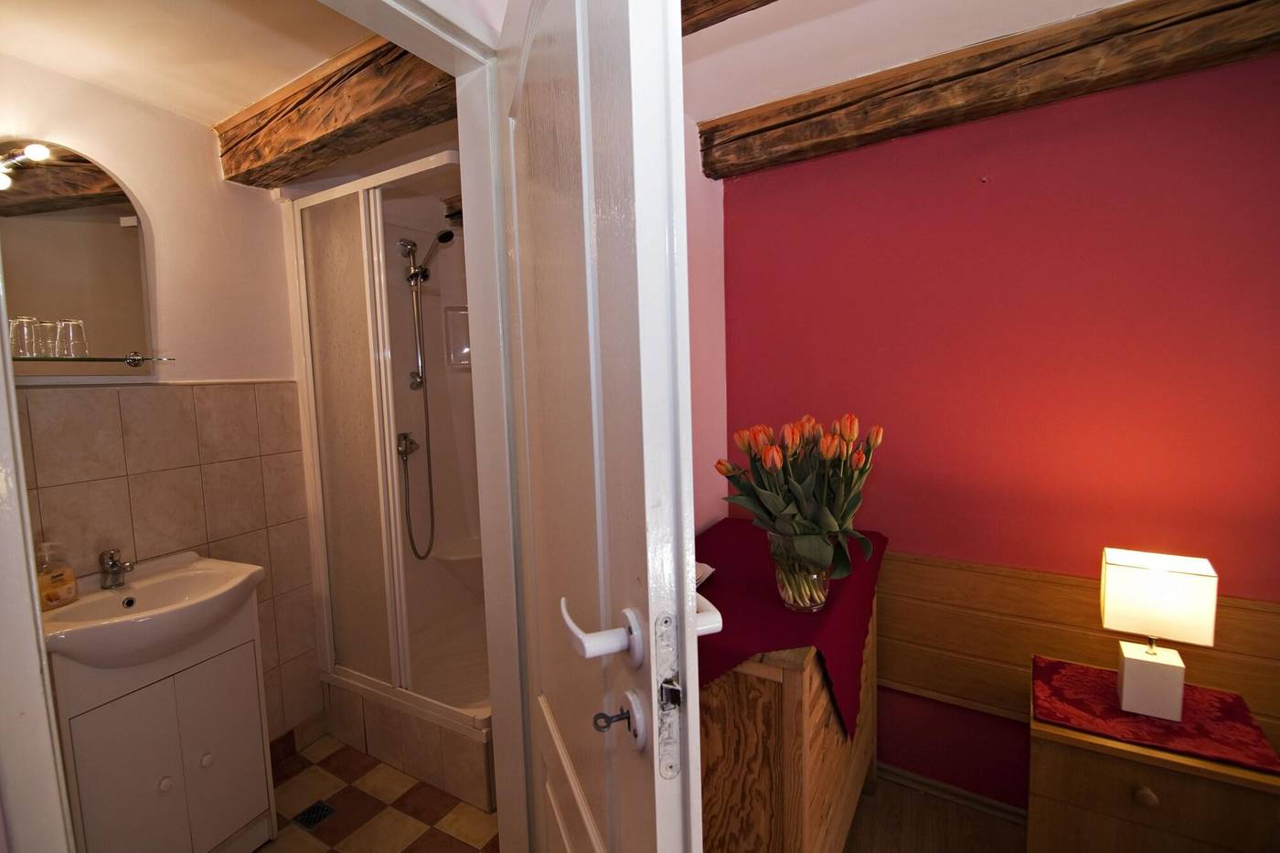 Unikat-Guest-Rooms-Room-43