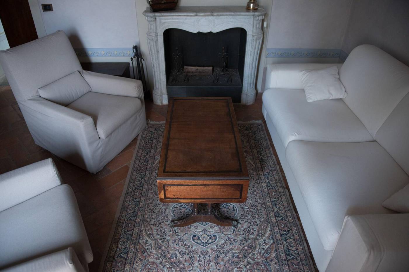 B-B-VillAmorosa-Room-15