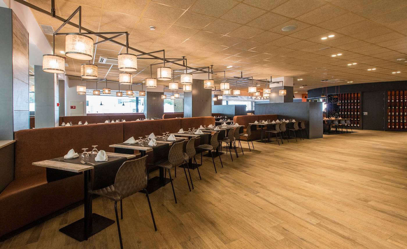 California-Apartments-III-Y-IV-Restaurant-25