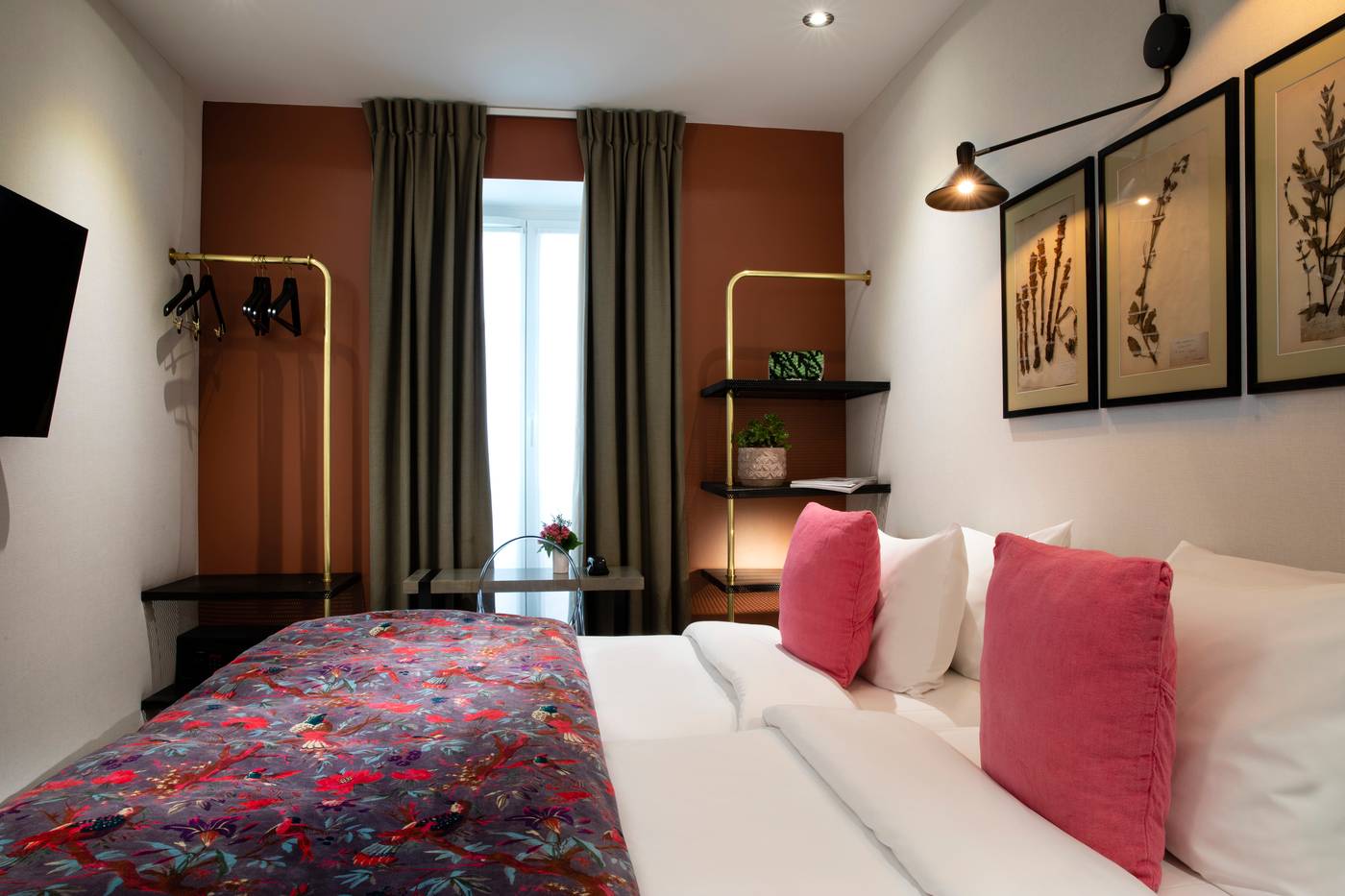 Maxim-Quartier-Latin-Room-36