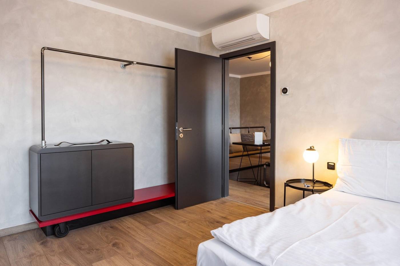 Miss-Sophie-s-Downtown-Room-50