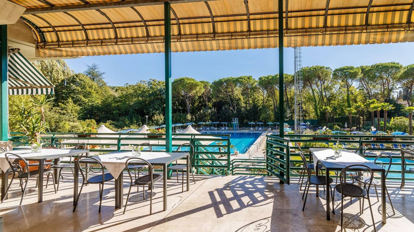 Country-Club-Terrace-3