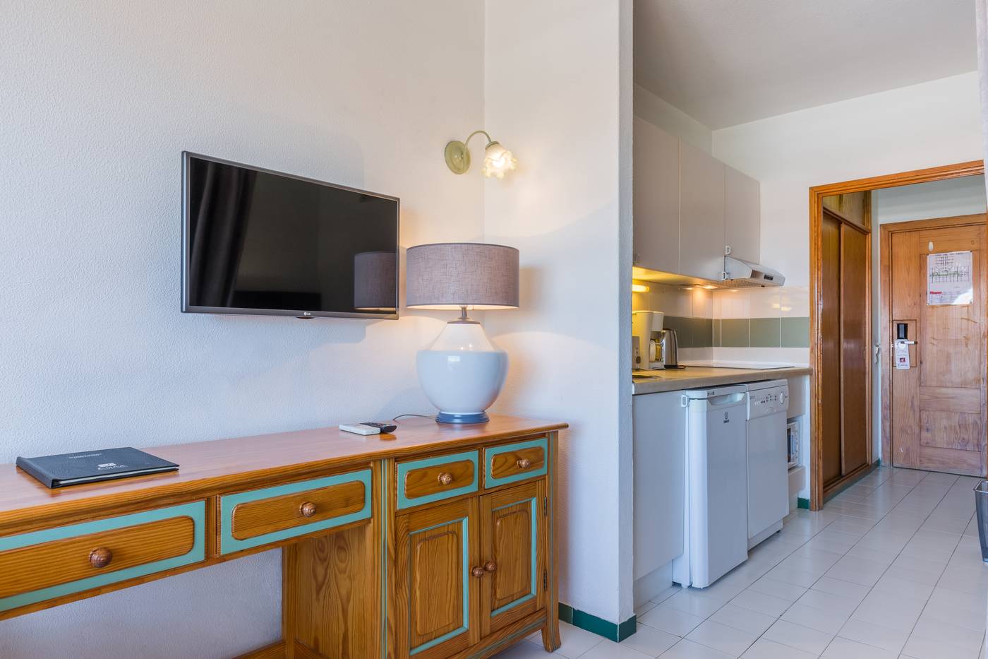 Luna-Hotel-da-Oura-Room-15