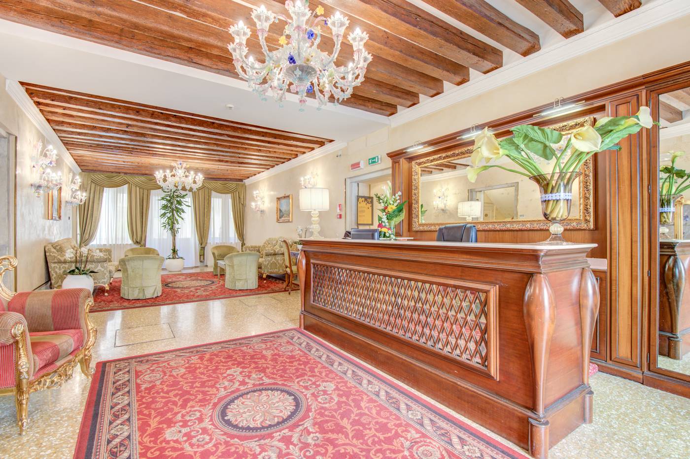 Al-Duca-Venezia-Lobby-10