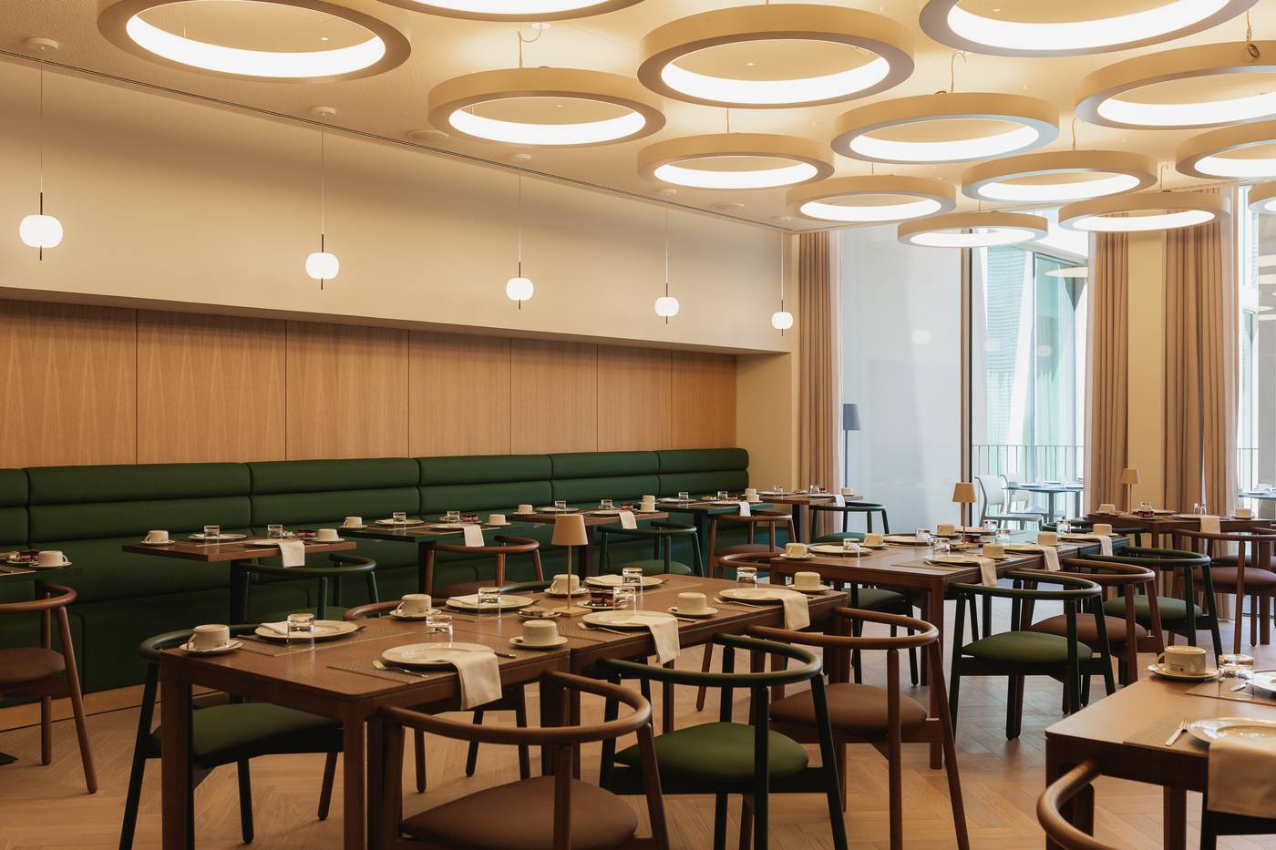 Lumen-Hotel-and-The-Lisbon-Light-Show-Restaurant-32