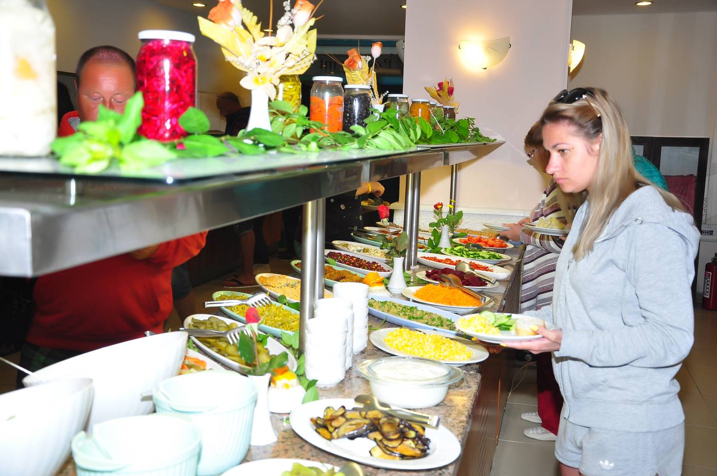 Cinar-Family-Suites-Restaurant-41