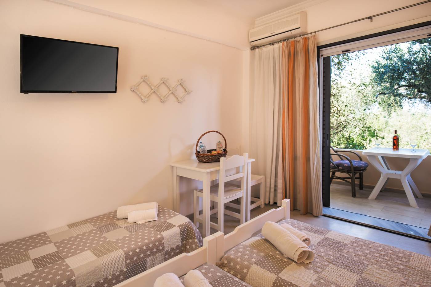 Marilena-Apartmets---Studios-Room-44