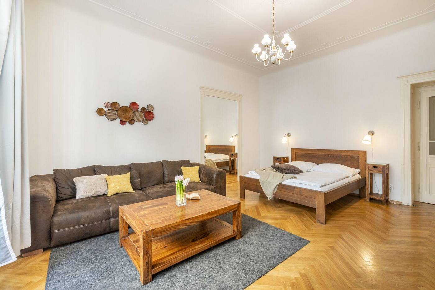 Old-Town-Square-Apartments-Room-15