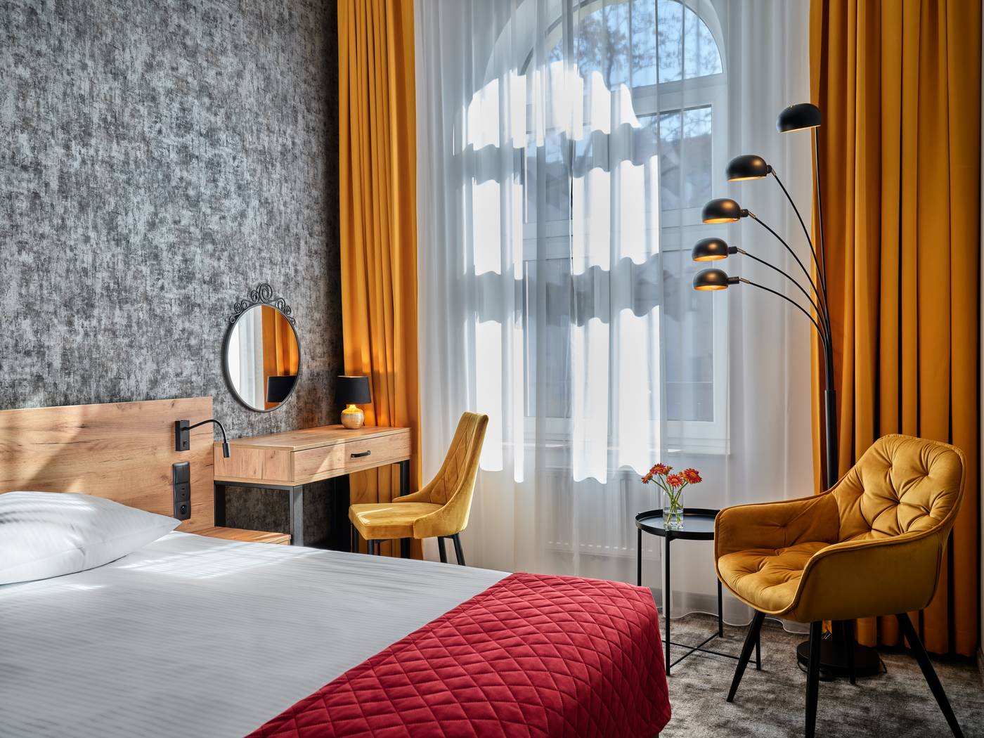 1891-Garni-Hotel-Room-11