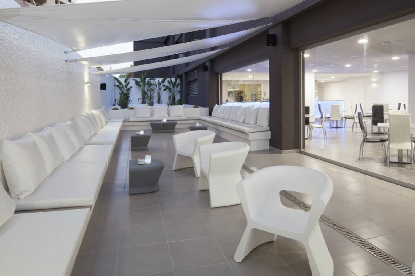 Axel-beach-Ibiza---Adults-Only-Restaurant-19