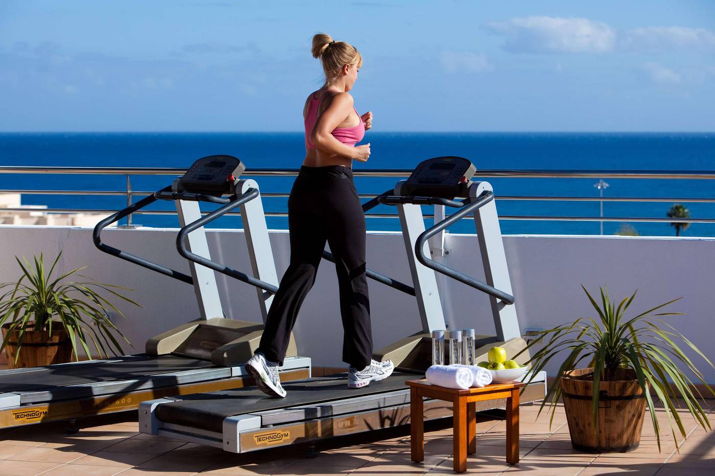 Seaside-Sandy-Beach-Hotel-Sports-and-Entertainment-49