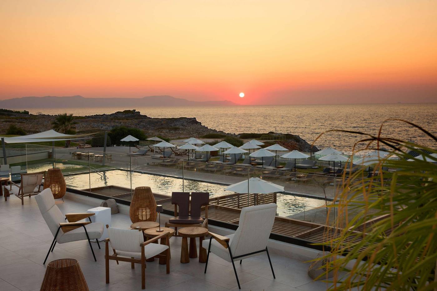 Isla-Brown-Chania--Curio-Collection-by-Hilton-Restaurant-91