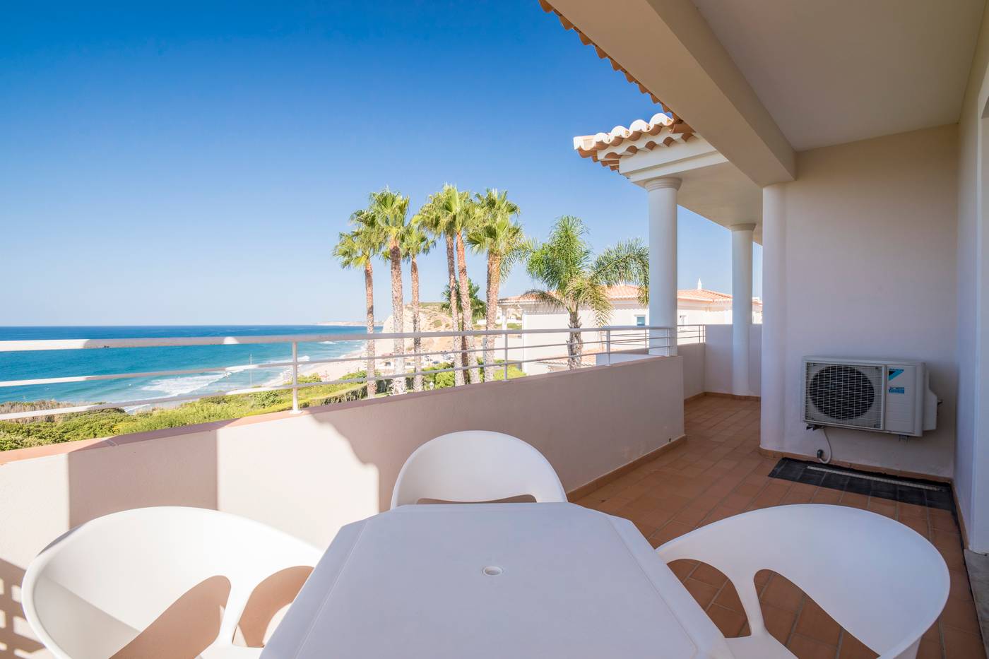 Clube-Porto-Mos-Room-81