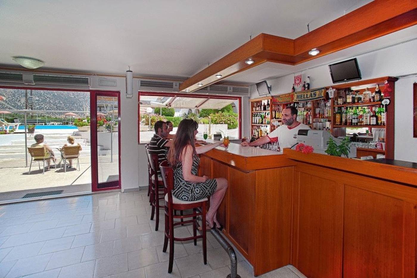 Sunny-View-Hotel-Lobby-12