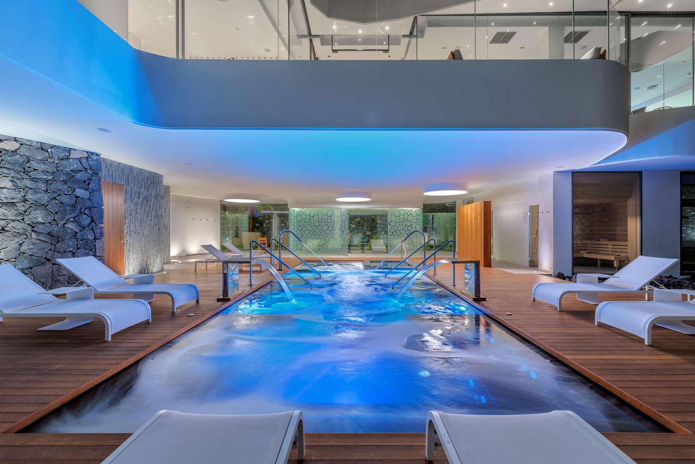 Royal-Hideaway-Corales-Suites--part-of-Barcel---Hotel-Group-Pool-61