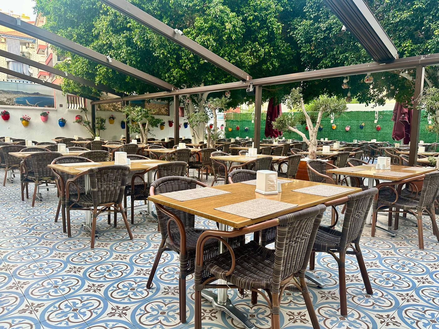 Blue-Wave-Suite-Hotel-Restaurant-6