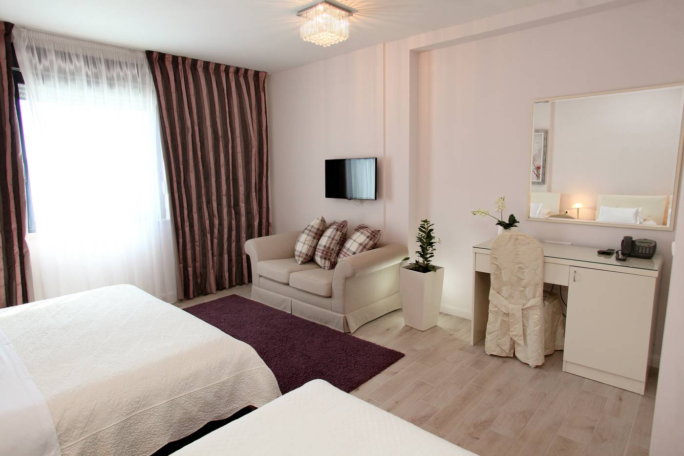 Aparthotel-Bellevue-Room-20