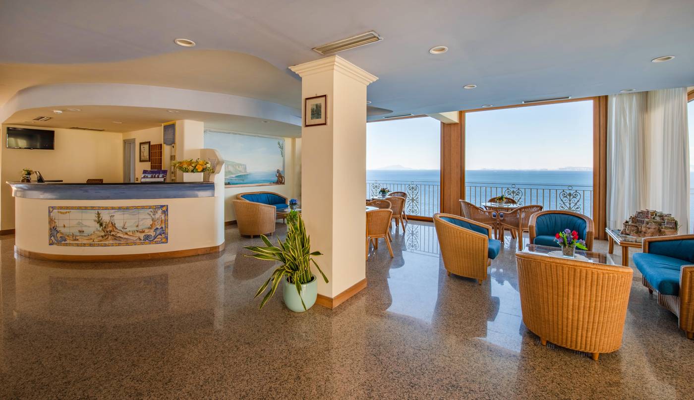 Hotel-Sporting---Sorrento-Coast-Lobby-54