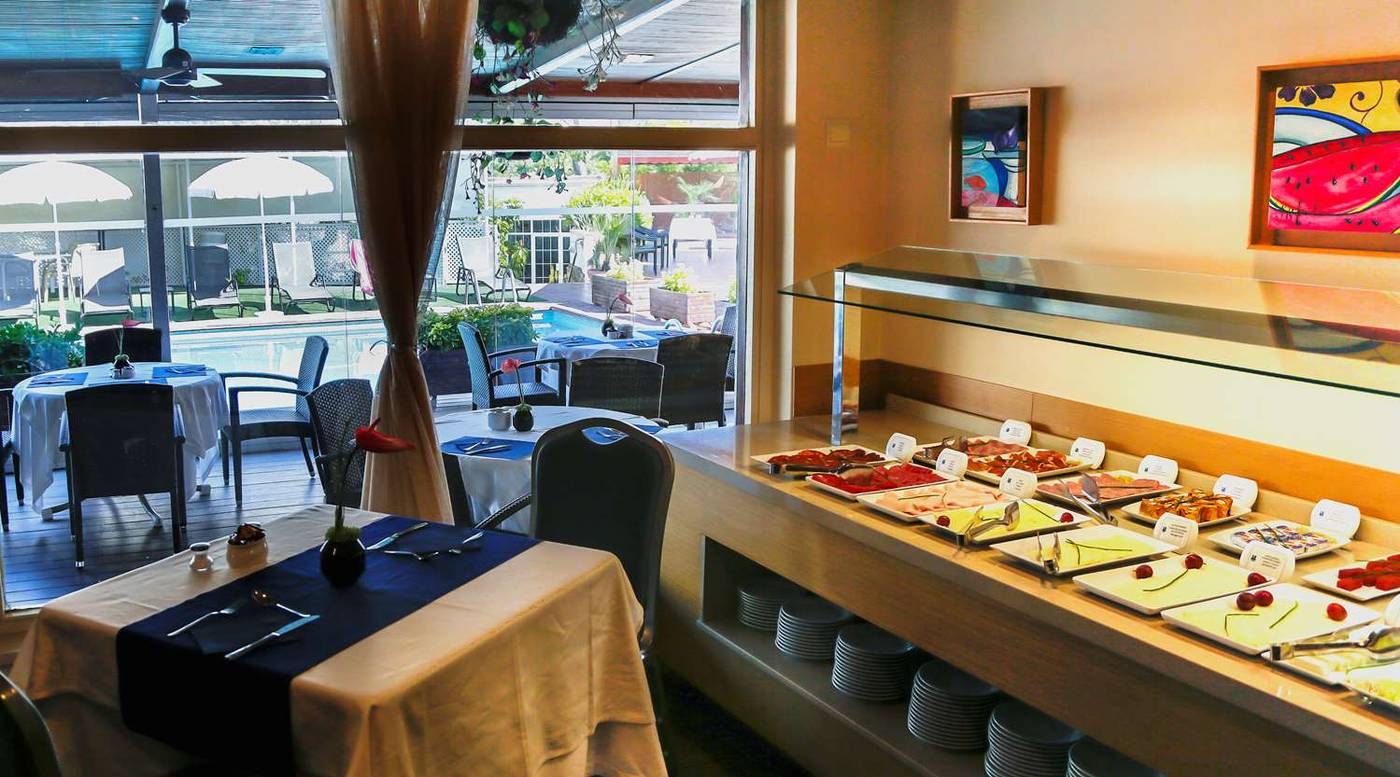 Best-Western-Hotel-Mediterraneo-Restaurant-32