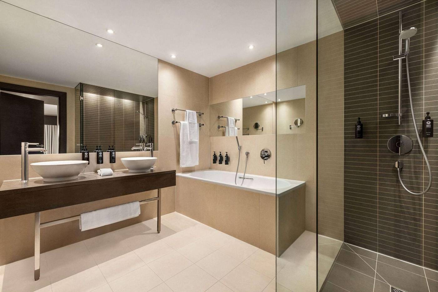 Vienna-House-by-Wyndham-Andel-s-Cracow-Room-42