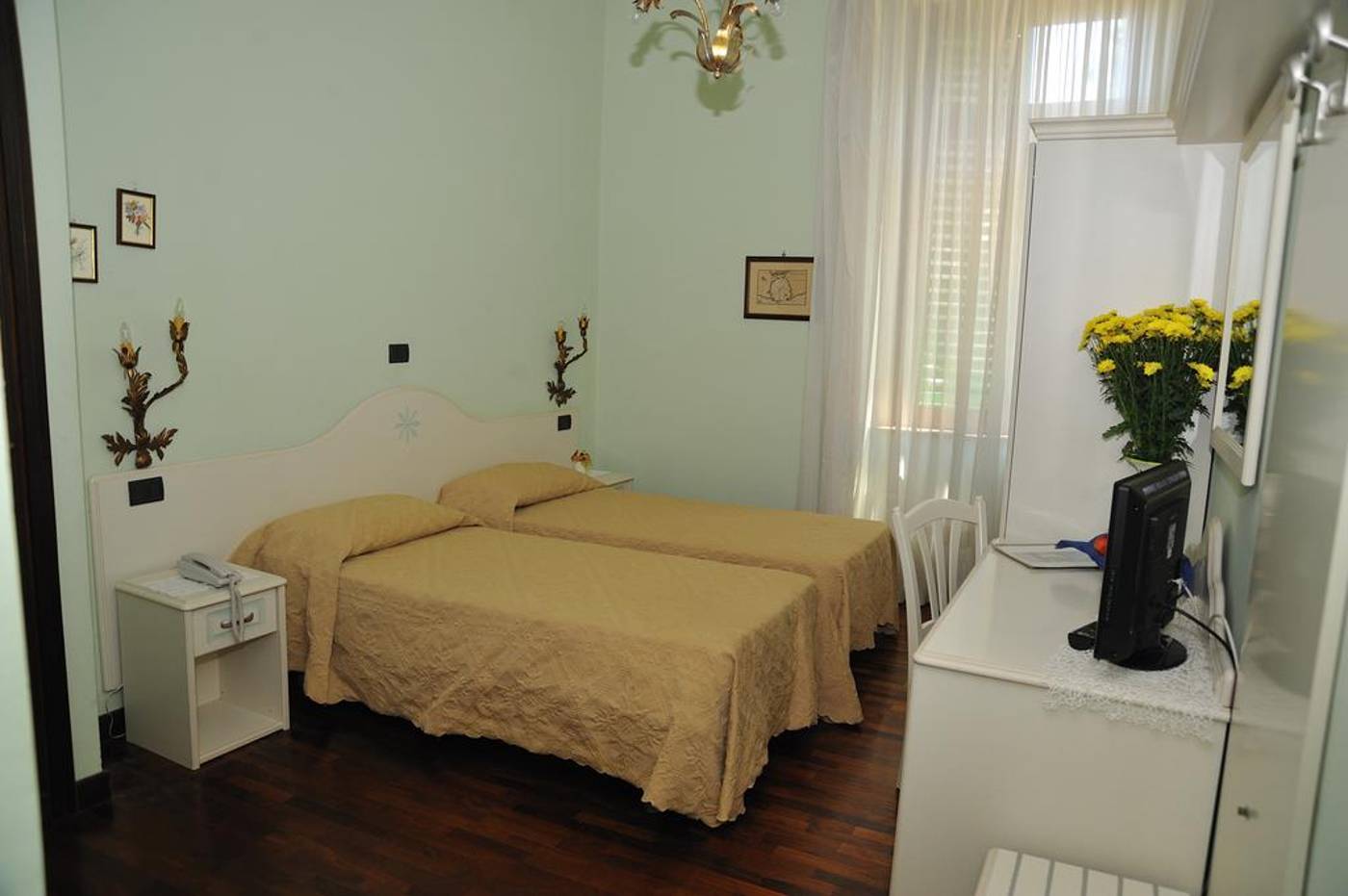 Savona-Room-8