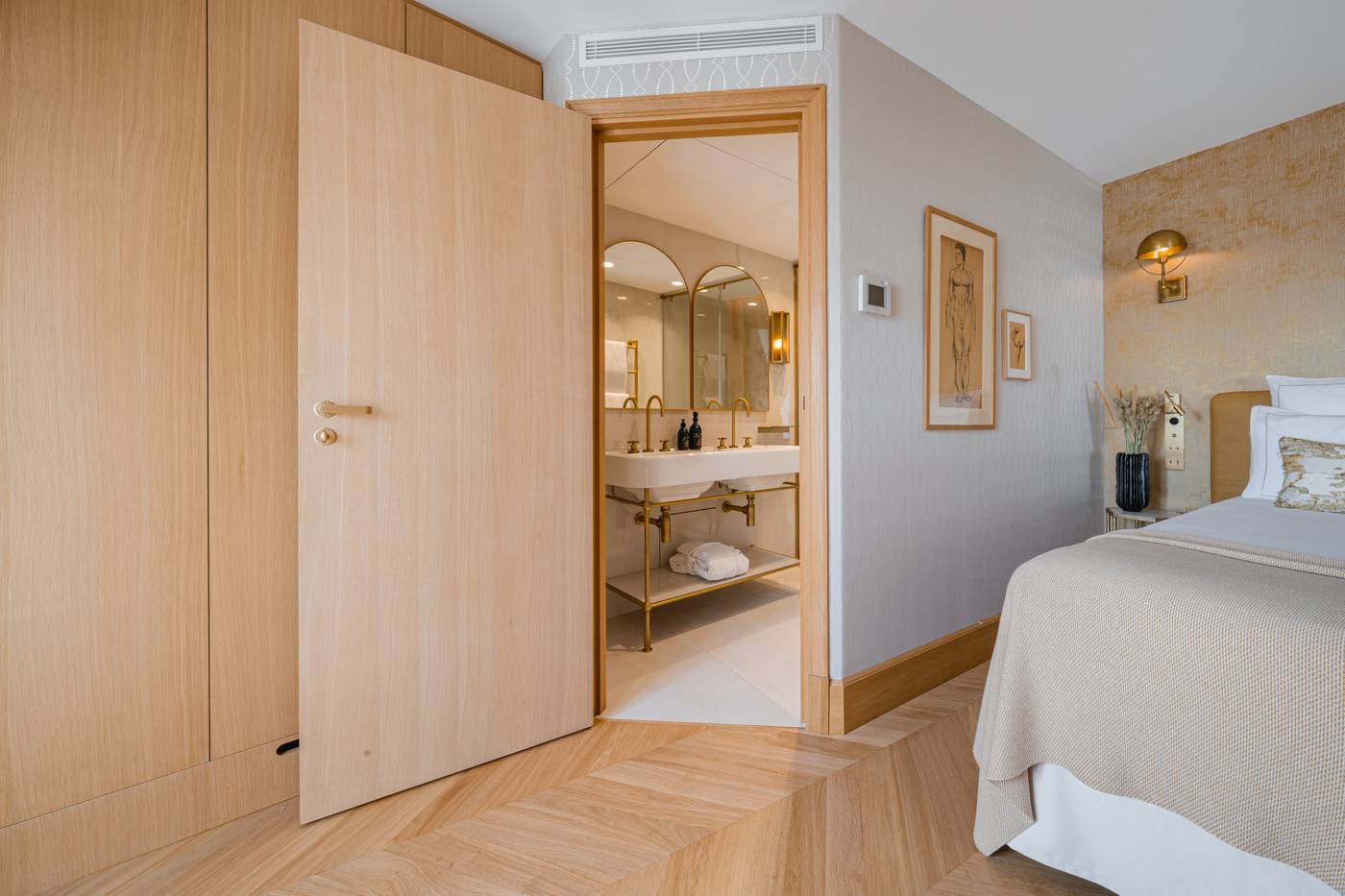 Madison-Hotel-Room-41