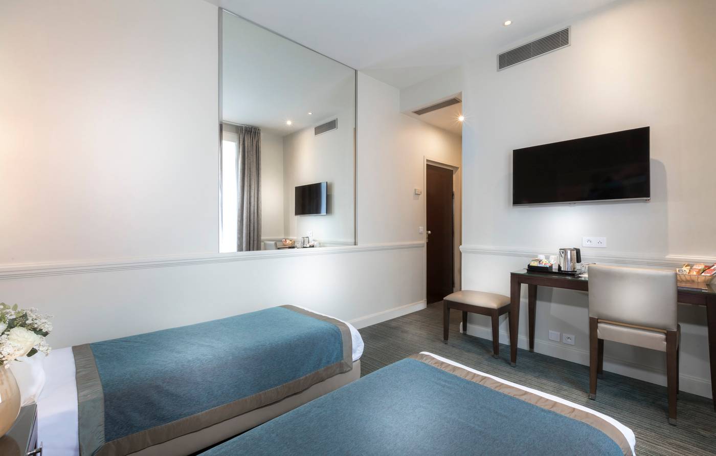 Elysees-Ceramic-Room-35