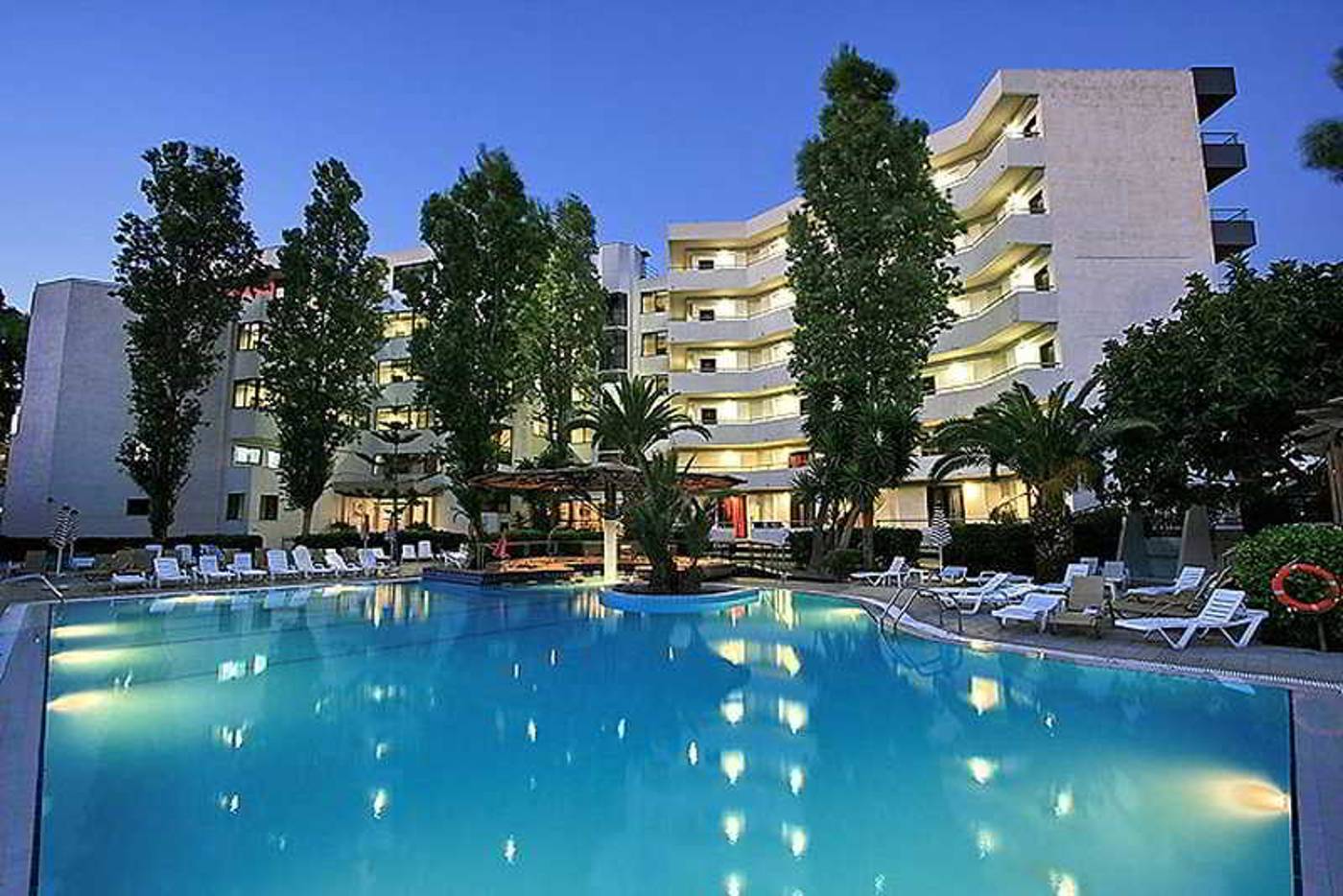 The-Residence-General-view-2