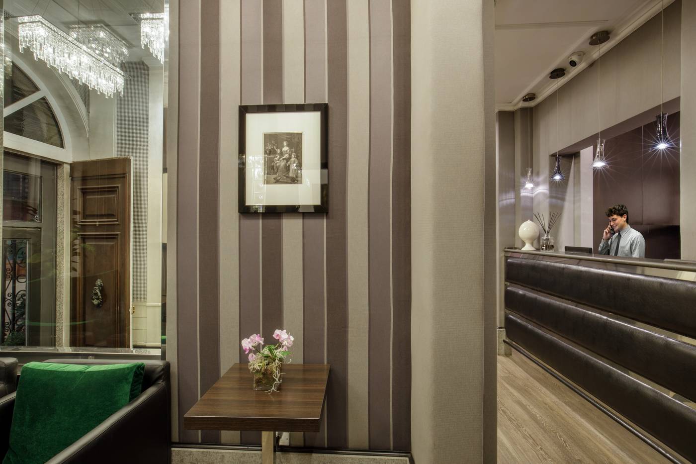 Royal-Court-Lobby-14