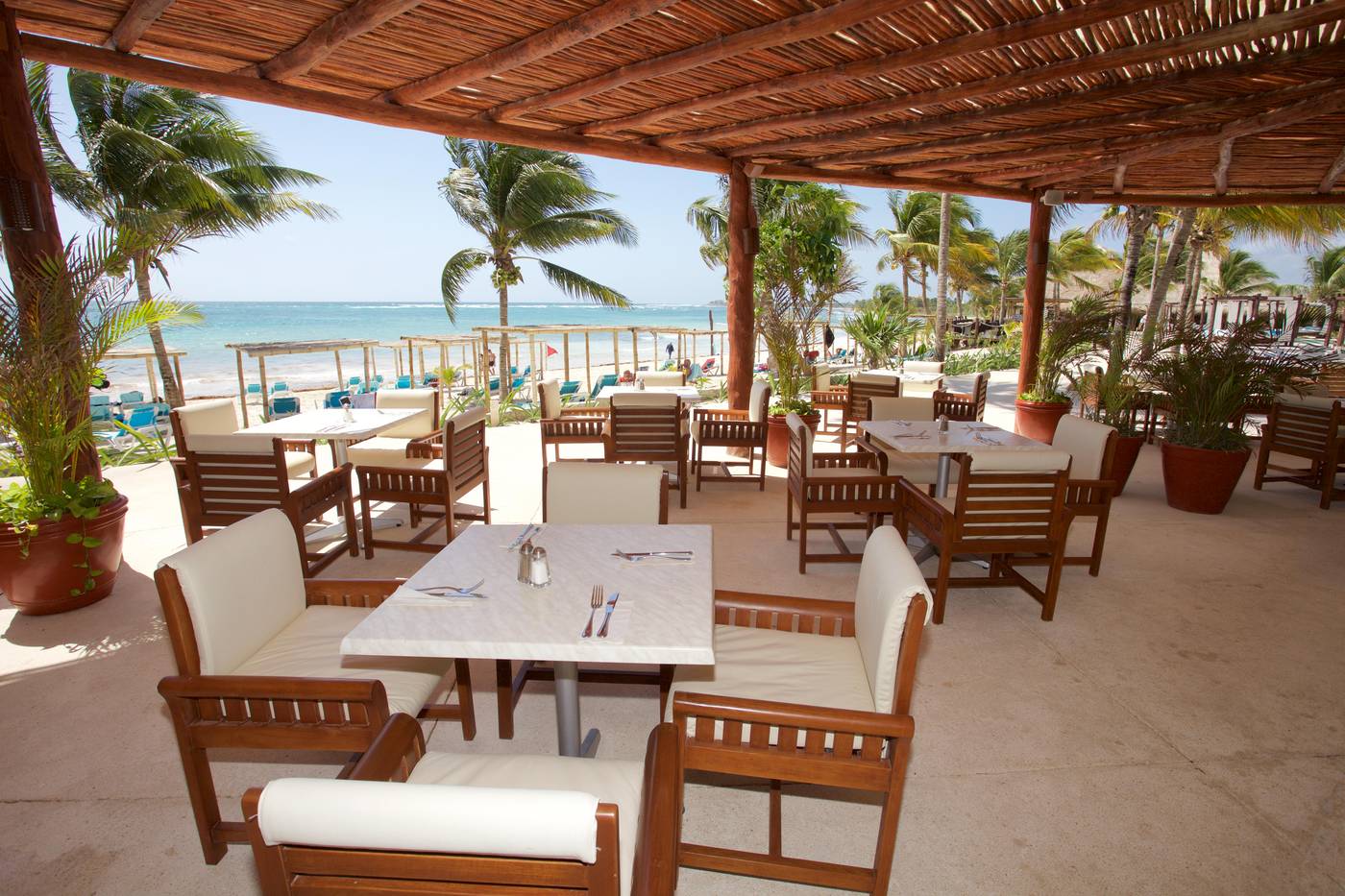 Akumal-Bay-Beach---Wellness-Resort-Restaurant-35