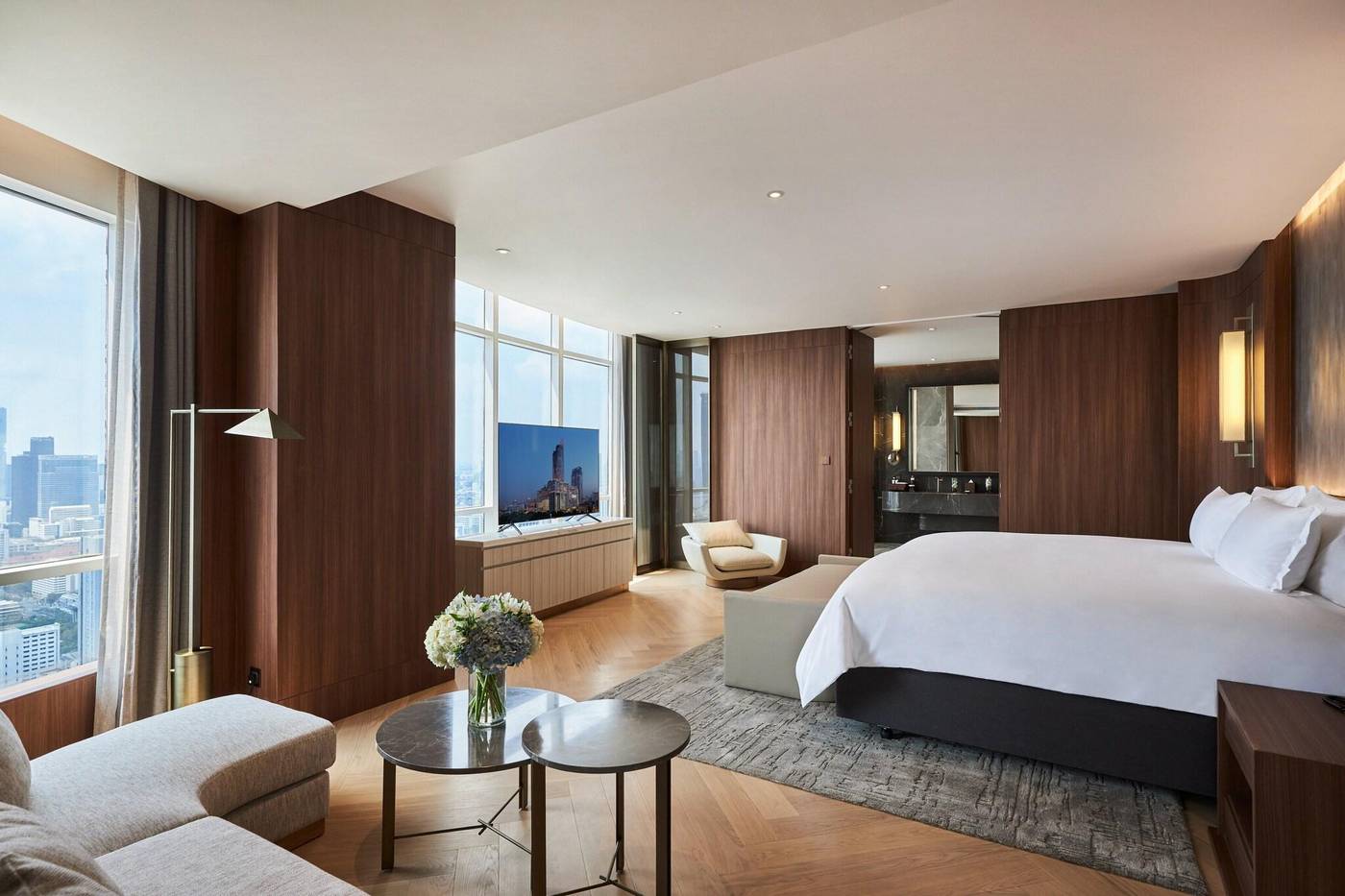 Centara-Grand-at-CentralWorld-Room-36