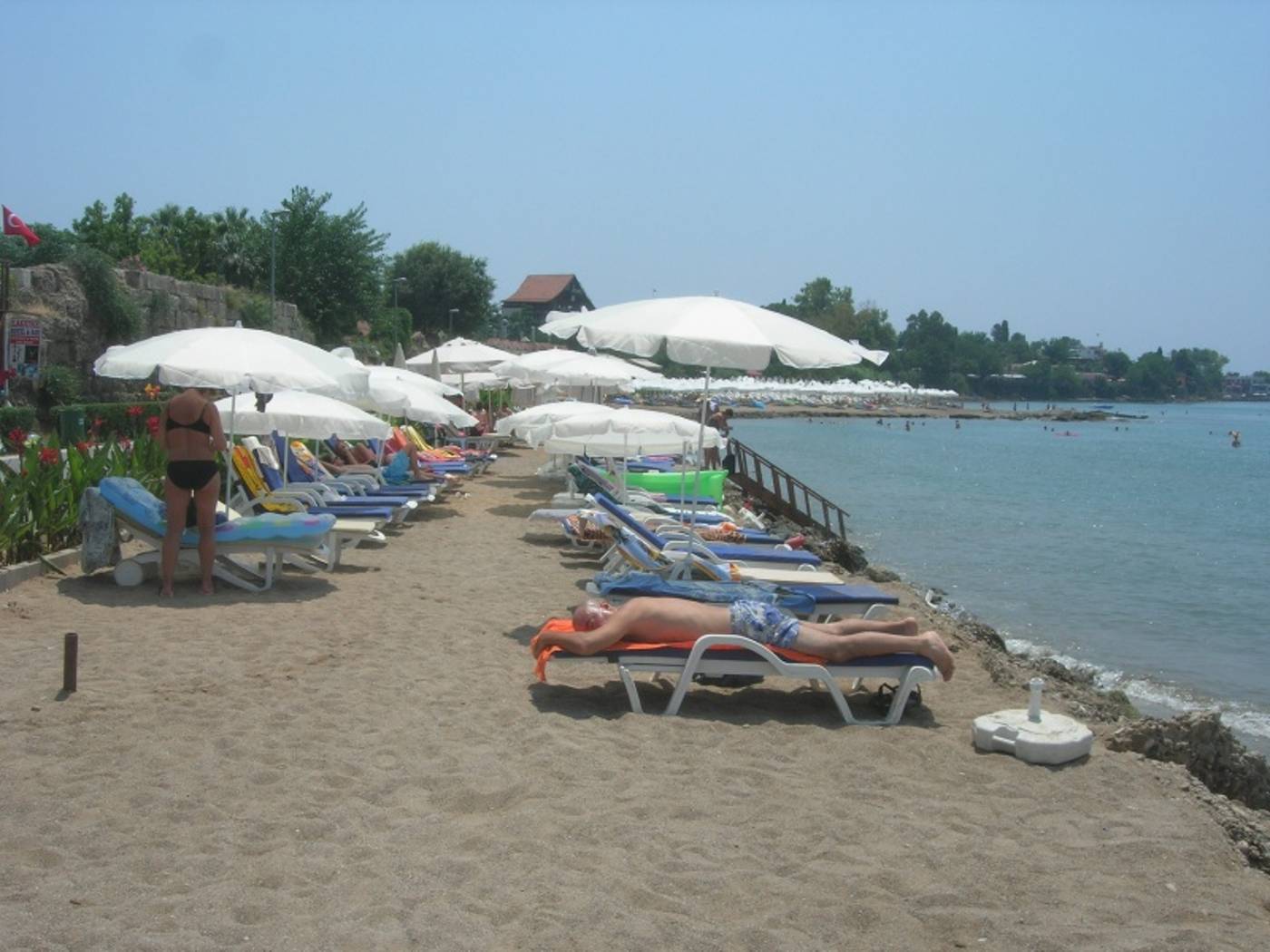 Side-Sunberk-Beach-43