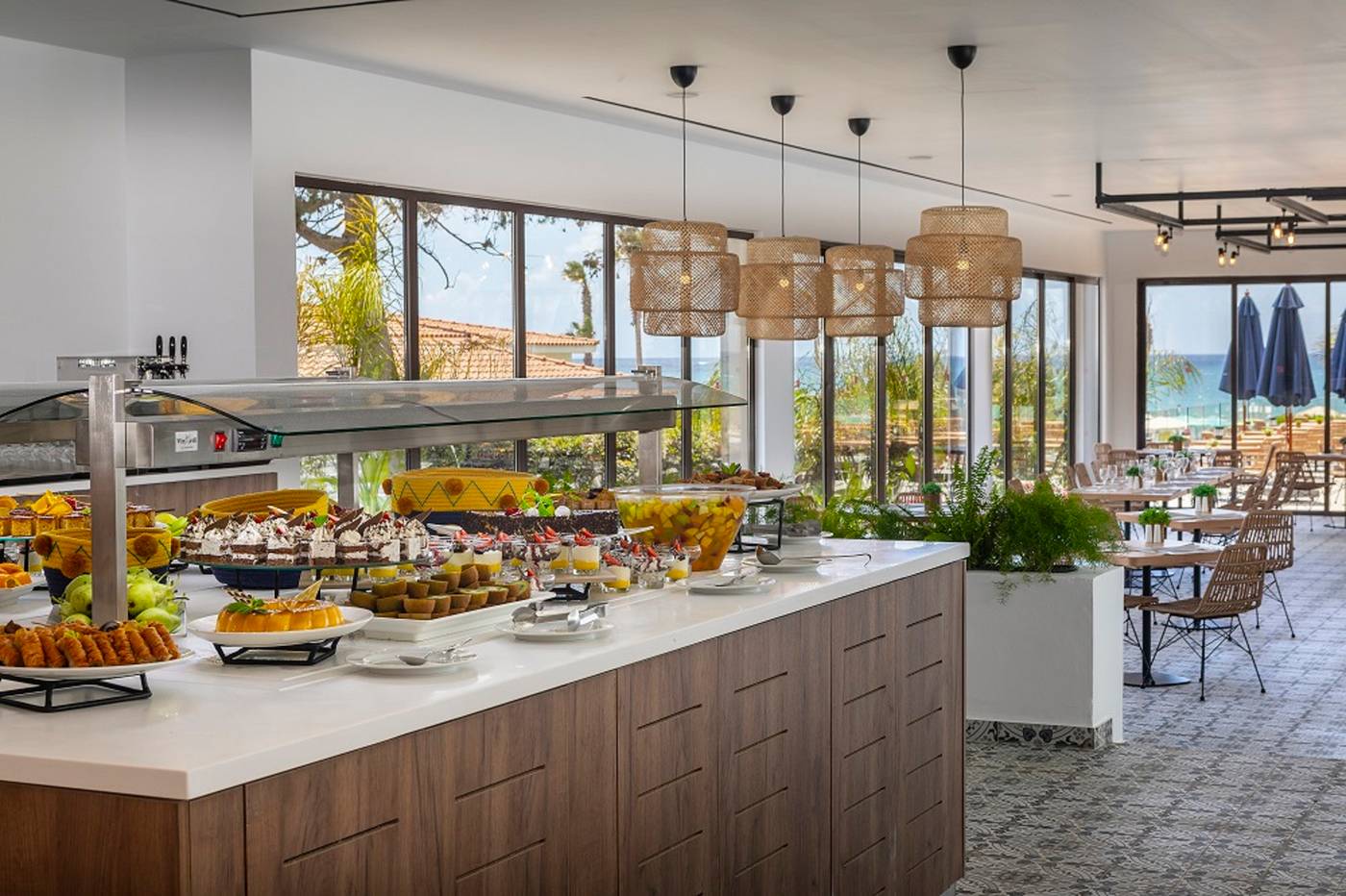 Leonardo-Plaza-Cypria-Maris-Beach-Hotel---Spa---Adults-Only-Restaurant-56