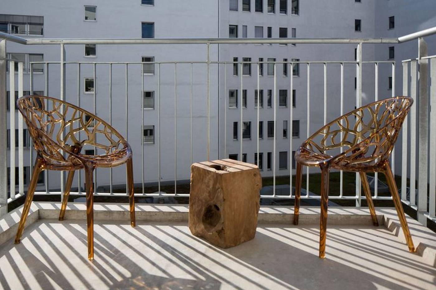 Mondrian-Suites-Hotel-Berlin-Checkpoint-Charlie-Room-17