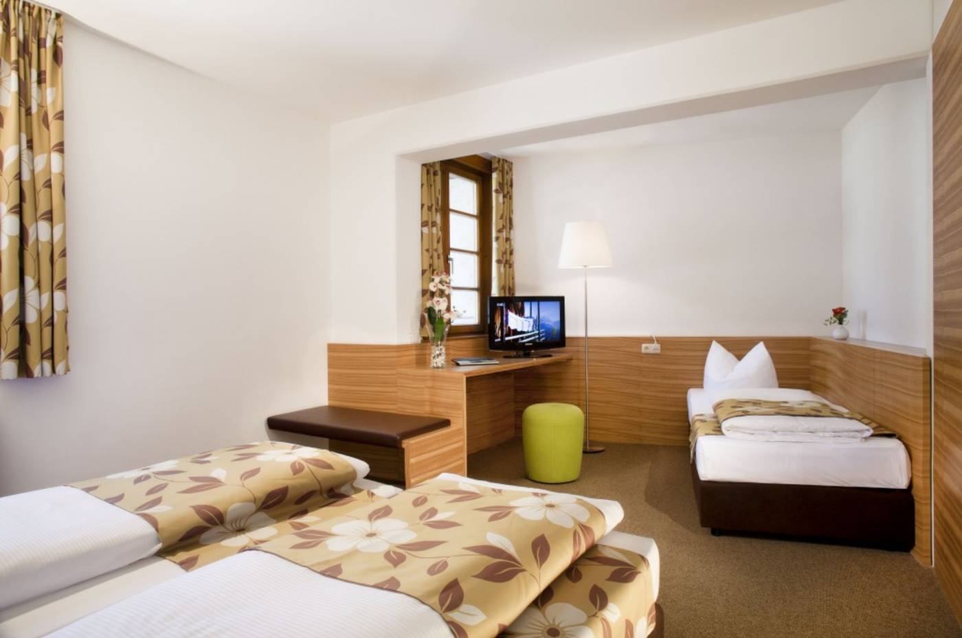 Alphotel Innsbruck-Austria-INNSBRUCK-Room-8