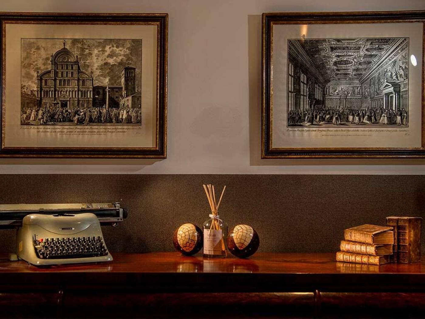 Sonder-Salute-Palace-Bar-20