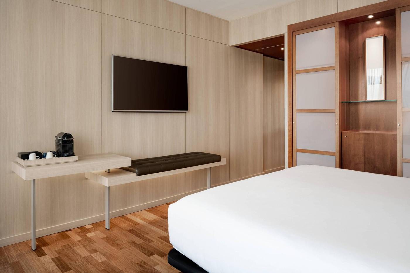 AC-Malaga-Palacio-Room-20