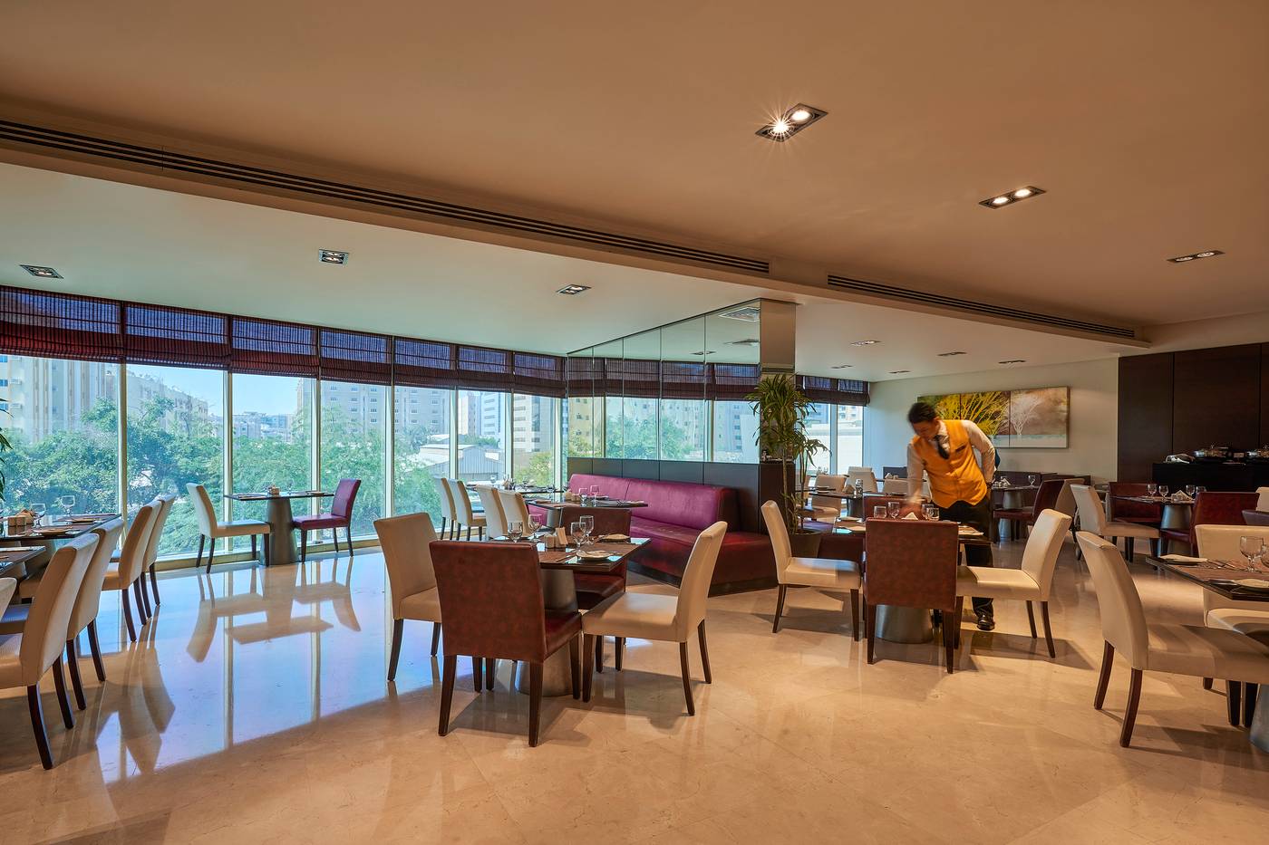 Safir-Hotel-Doha-Restaurant-7