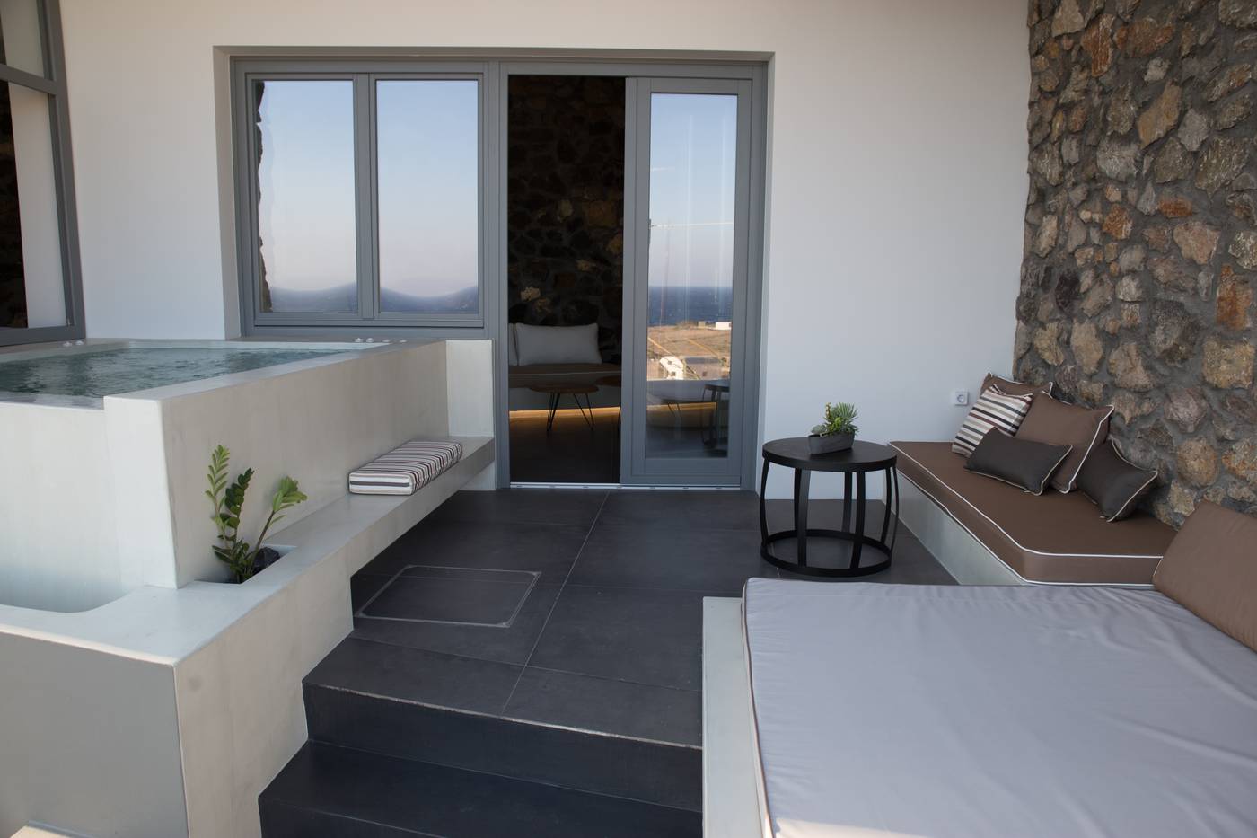 Horizon-Mills-Villas---Suites-Room-46